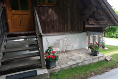 kleine Terrasse westseitig