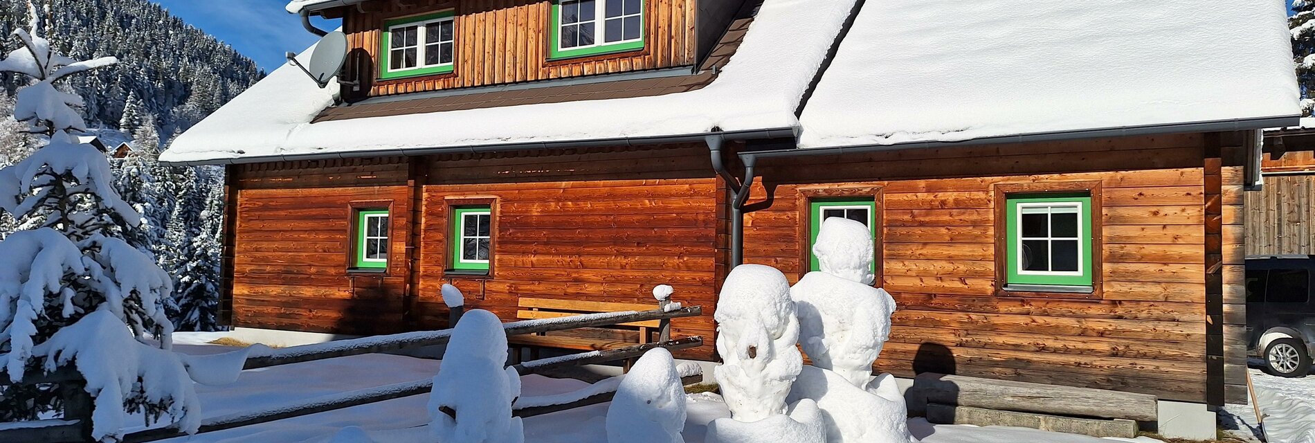 Hinterhabneralm wird von den Schneemännern bewacht