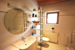 Vacation home Kainz, Tauplitz, bathroom