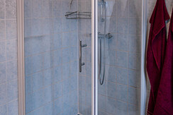 Bathroom ground floor