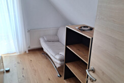 Schlafzimmer 1. Stock rechts mit Balkon