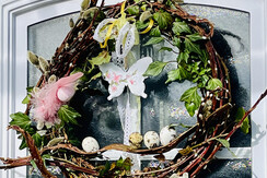 selbsstgemachter Türkranz Ostern