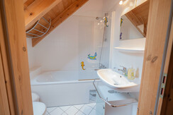 Bad_OG - mit Badewanne & WC