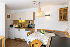 Küche und Essbereich