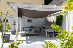 Terrasse mit Tischtennistisch