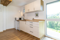 Küchenzeile mit Nespresso Kapselmaschine