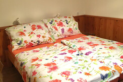 24 Schl.Zi. rotbunte blumedecken