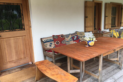 32 Terrasse mit Bank & Tisch