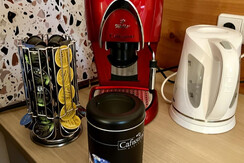 1812E6E1-E53C-4F26-848A-5D0DCF41AF88_1_105_c