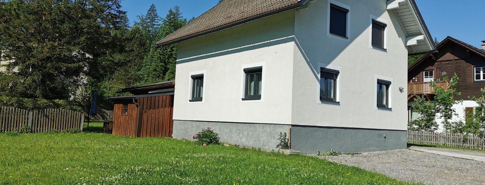 Aussenansicht im Sommer