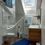 Photo of Apartment, shower and bath, toilet, 1 bed room | © Marl Sonja