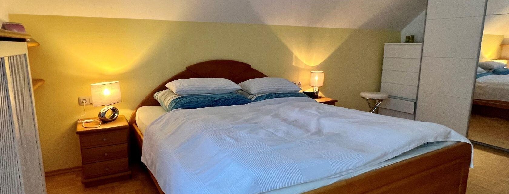 Ferienwohnung Martens Villa, Bad Aussee, Bett