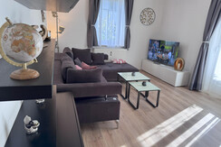 20241101_105817549_iOS