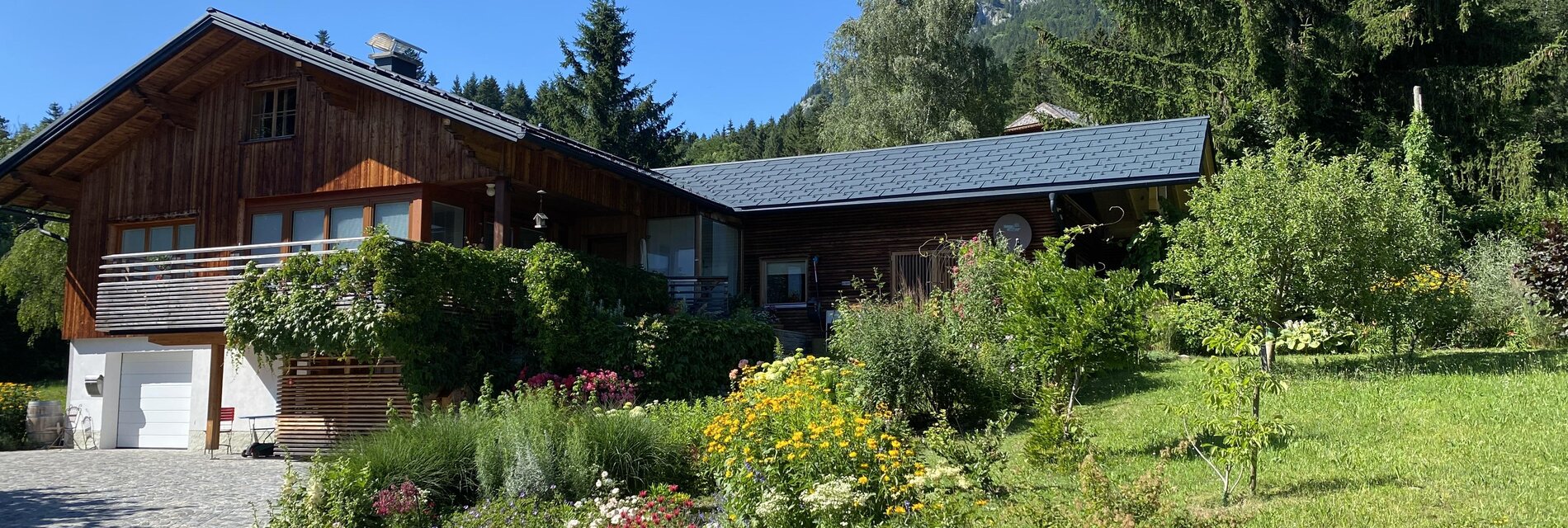 Wildrose Haupthaus mit Ferienwohnung NEU