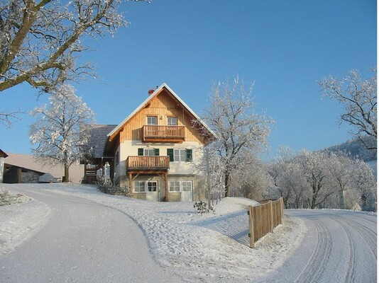 Ferienhaus Haas im Winter | © Ferienwohnungen Haas