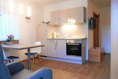 Sehr gut ausgestattete Küche