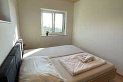Schlafzimmer (2)