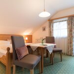 Photo of double room with shower, WC