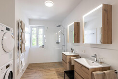 Villa West, Top 5, Bad mit Dusche und Washmaschine