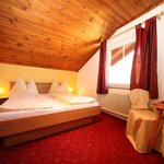 Photo of double room with shower, WC