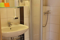 4-bed-room-016-2499725839