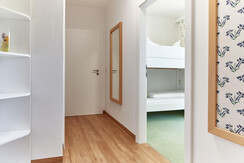 Vorraum zum Kinderzimmer/Wohnzimmer/Bad
