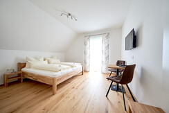 Doppelzimmer Weinblick mit französischem Balkon