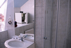 Guesthouse Maier bathroom