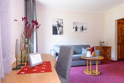 Mehrbettzimmer Glückspilz Schreibtisch