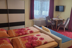 Doppelzimmer 6