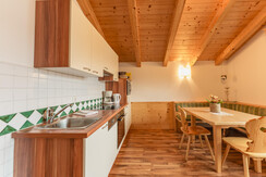 App. Green Eat-in kitchen