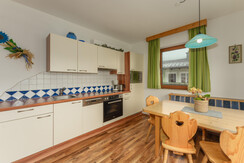 App. Blue Eat-in kitchen