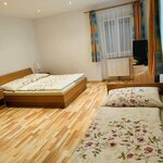 Photo of Triple room, shower or bath, toilet, 1 bed room | © Eichtinger