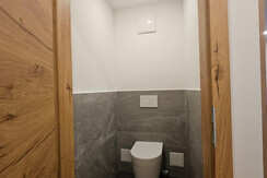 Separates WC in beiden Apartments.