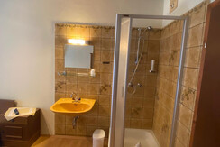 Gasthof Jagawirt-Dreibettzimmer-Murtal-Steiermark