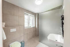 Blick ins Badezimmer