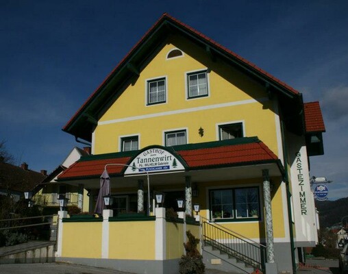 Tannenwirt_View of the house_Eastern Styria | © Gasthof zum Tannenwirt