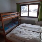 Photo of 4-bed room, shower, toilet, 1 bed room