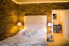 Bedroom deluxe in the cottage