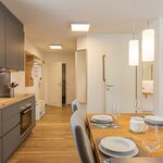 Photo of Apartment, shower or bath, toilet, 1 bed room | © Andreas Maxones