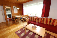 Gruber-Erdmann_Wohn- und Esszimmer