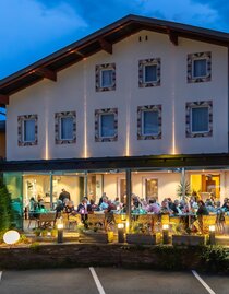 Terrasse Hügellandhof bei Abendstimmung | © Oliver Wolf Foto GmbH | © Oliver Wolf Foto GmbH