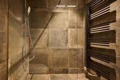 Hill-73_Tauplitz_Dusche