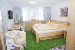 zimmer_blumenwiese_hotel-hartweger_DSC_0001