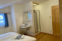 Haus-Debora-Schlafzimmer-2-OG-1