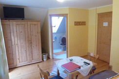 Balkonzimmer Richtung Balkon