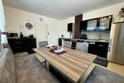 b4335845-17d2-4653-be4a-93214f77e85c