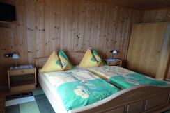 Haus Grimming, Tauplitz, gemütliches Doppelbett