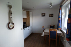 Haus Grimming, Tauplitz, Küche mit Essbereich