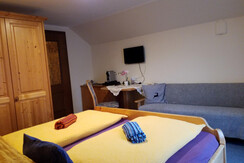 Schlafzimmer Mini - App.